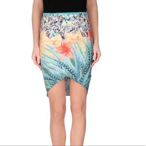 Lola May Floral Light Green Mini Skirt Sz S